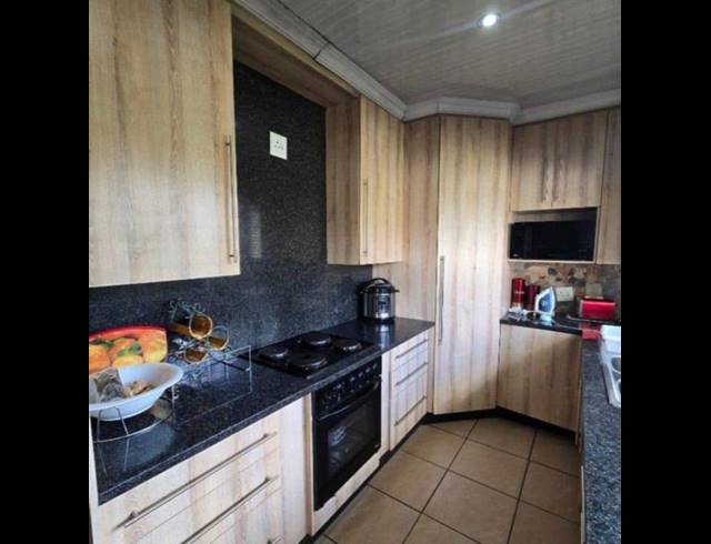 3 BEDROOM HOUSE FOR SALE IN BRACKENDOWNS